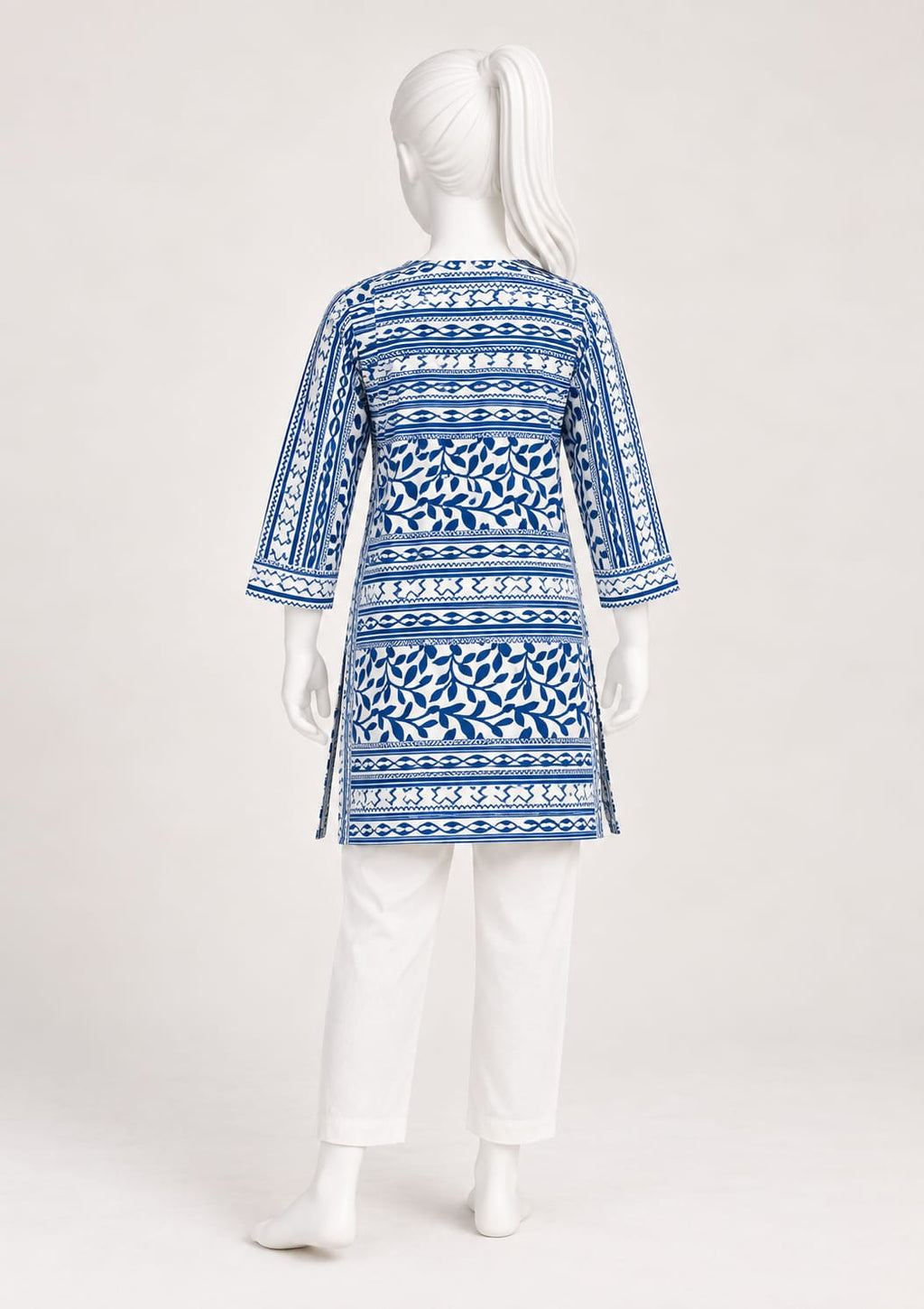 PyariPoshak Girls Exclusive Printed 2 Piece Suit – Modern Classic Look