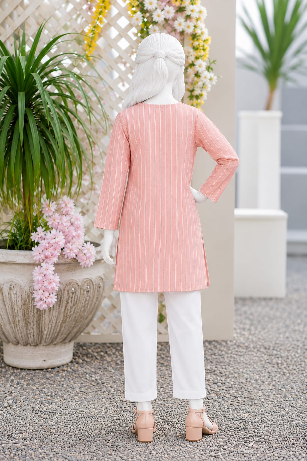 PyariPoshak Girls Exclusive Printed 2 Piece Suit – Modern Classic Look