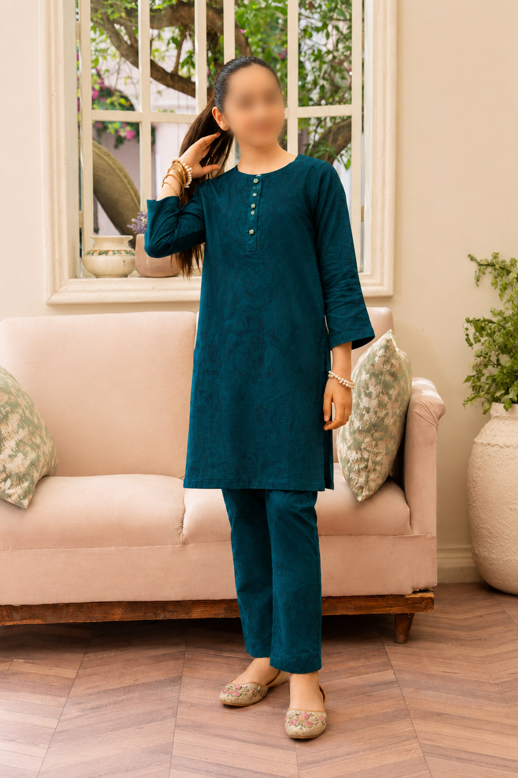 PyariPoshak Girls Exclusive Printed 2 Piece Suit – Modern Classic Look